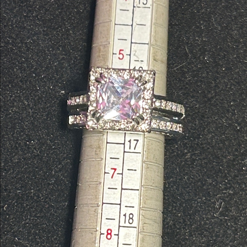 🛑UNAVAILABLE🛑 Elegant Silver Women's Ring Set - Picture 8 of 8